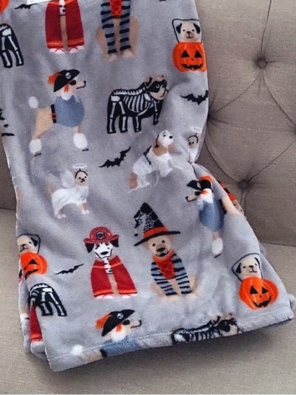 Envogue Plush Blanket with Orange and Black Halloween Pup dogs  costumes Design